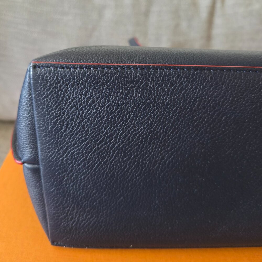 Louis Vuitton Navy Blue Leather Tote with Red Piping & Silver Hardware - Picture 4 of 16